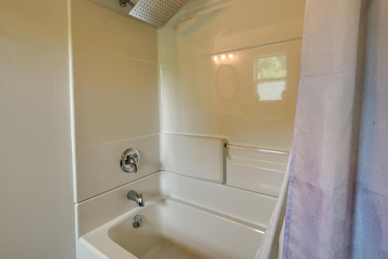 Charming Smiths Grove Home Near Cave Tours! Екстер'єр фото